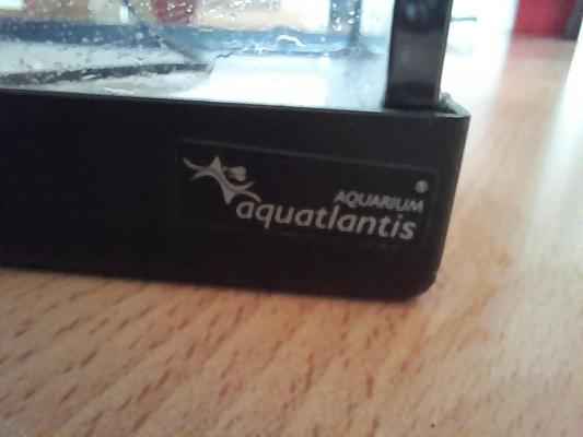 Aquarium Aquatlantis 60 litres état neuf avec chauffage et filtre