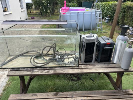Aquarium pompes et rampe led
