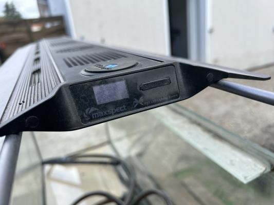 Aquarium pompes et rampe led