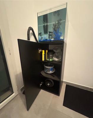Aquarium 50L avec son meuble