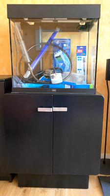aquarium 120 litres et son meuble