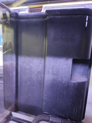 Aquarium avec meuble