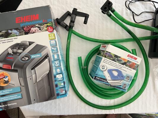 Filtre externe EHEIM Professionel 4+ 250 – complet, bon état