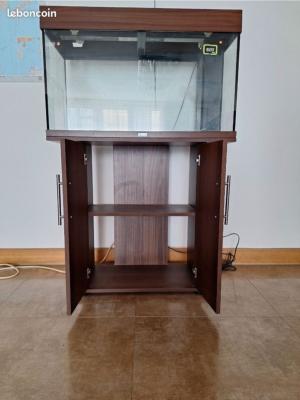 Aquarium 140L avec meuble en bois