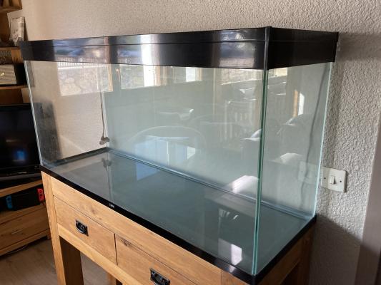Aquarium Ciano 300 litres et accessoires divers