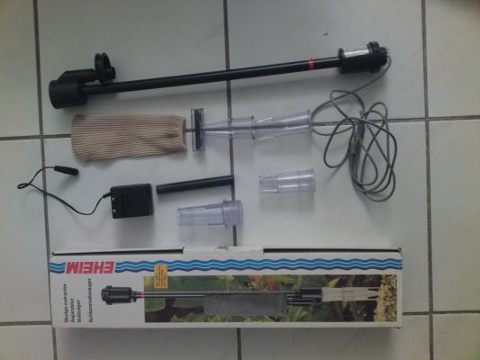 Aquarium Juwel 170L + meuble + décor + accessoires