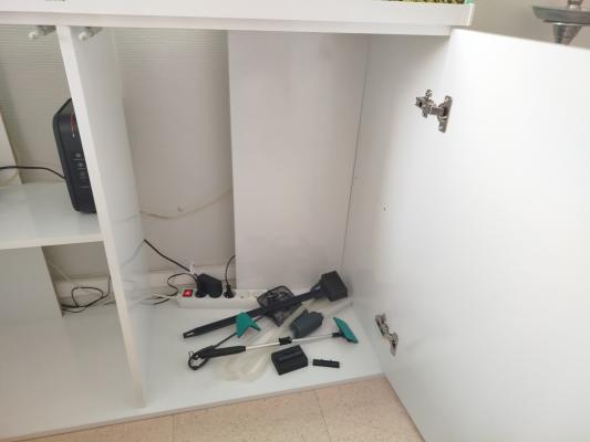 Aquarium et meuble ciano
