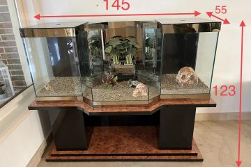 Aquarium avec meuble adapté