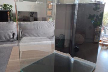 NanoCube aquarium et tous ces accessoires, très bon état, comme neuf