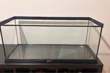 Aquarium 68L avec filtre extérieur et chauffage