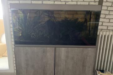 À vendre Aquarium + meubles 250L