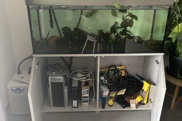 Vends Aquarium 330L  + Meuble