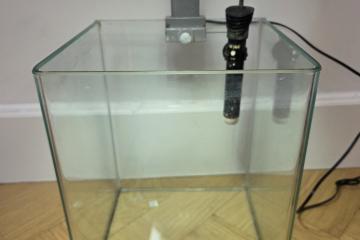 Aquarium 15L + chauffage + lampe + horodateur